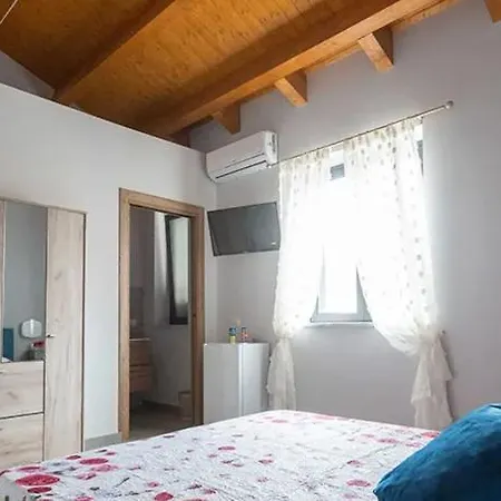 Casa Vacanze Parisi Alojamento de Acomodação e Pequeno-almoço